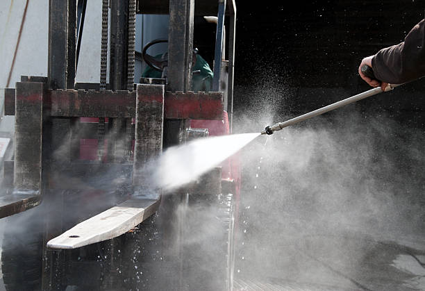 Best Oil and Grease Removal from Surfaces in Crystal Lake, IL